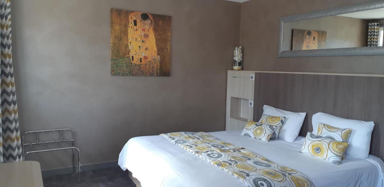 Logis Hotel Beau Site Loubaresse  ภายนอก รูปภาพ