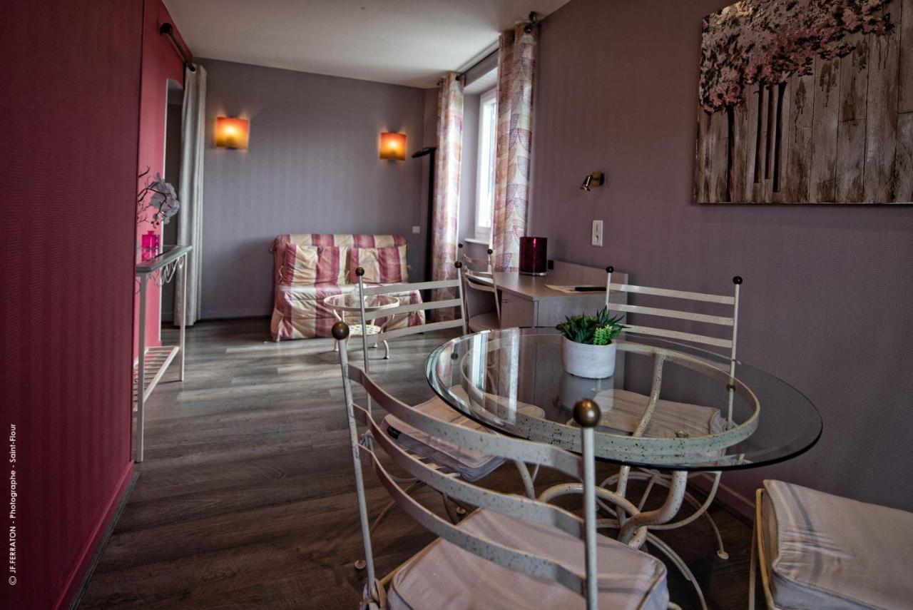 Logis Hotel Beau Site Loubaresse  ภายนอก รูปภาพ