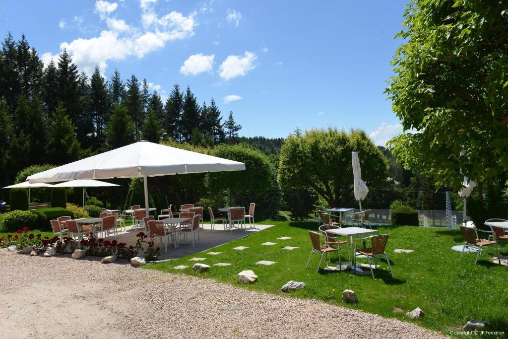 Logis Hotel Beau Site Loubaresse  ภายนอก รูปภาพ